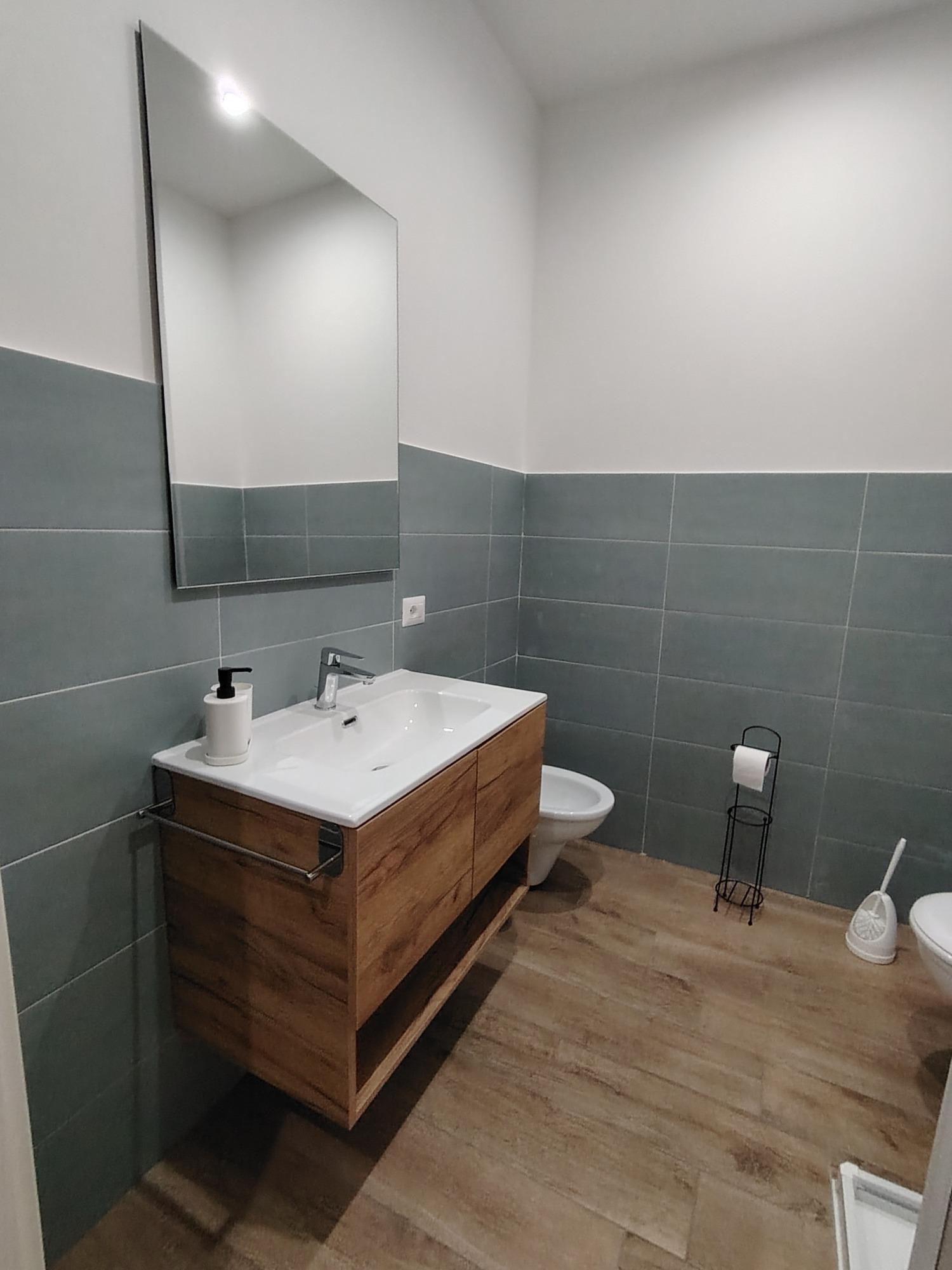 Quagliariello 3, bagno privato
